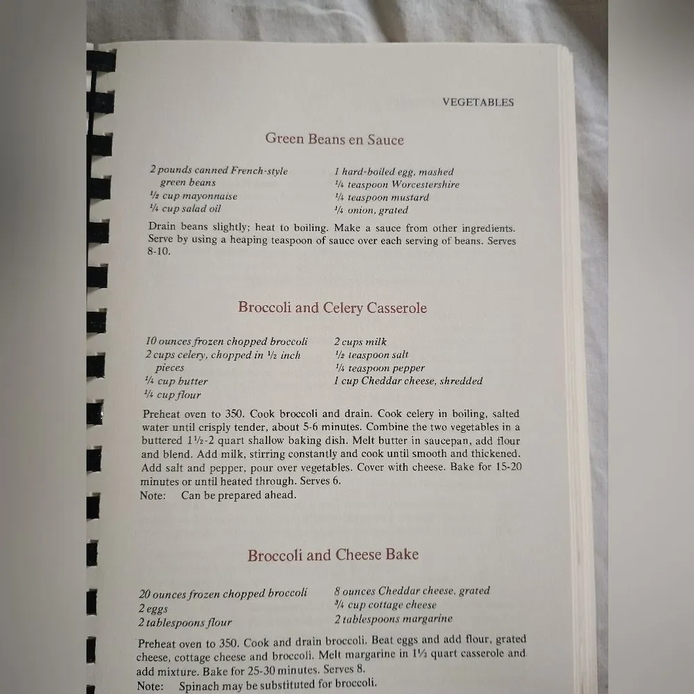 Collectible 1985 Virginia Hospitality Cookbook Junior League Hampton Roads, VA
